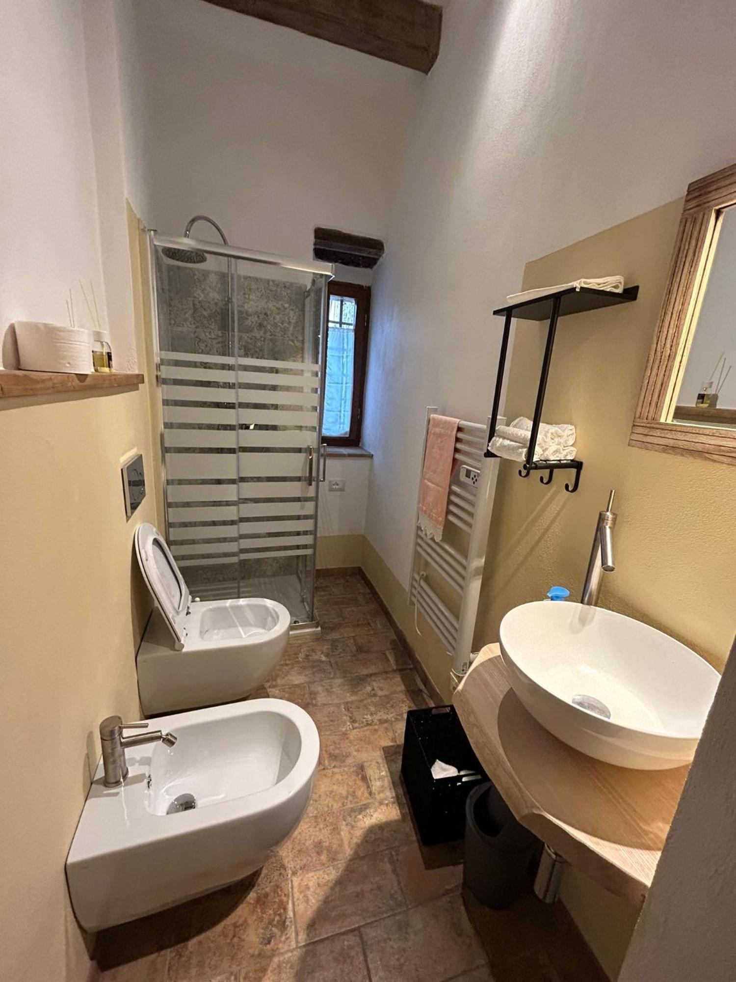 Apartament Borgo Di Mezzo Castelnuovo dellʼAbate Zewnętrze zdjęcie