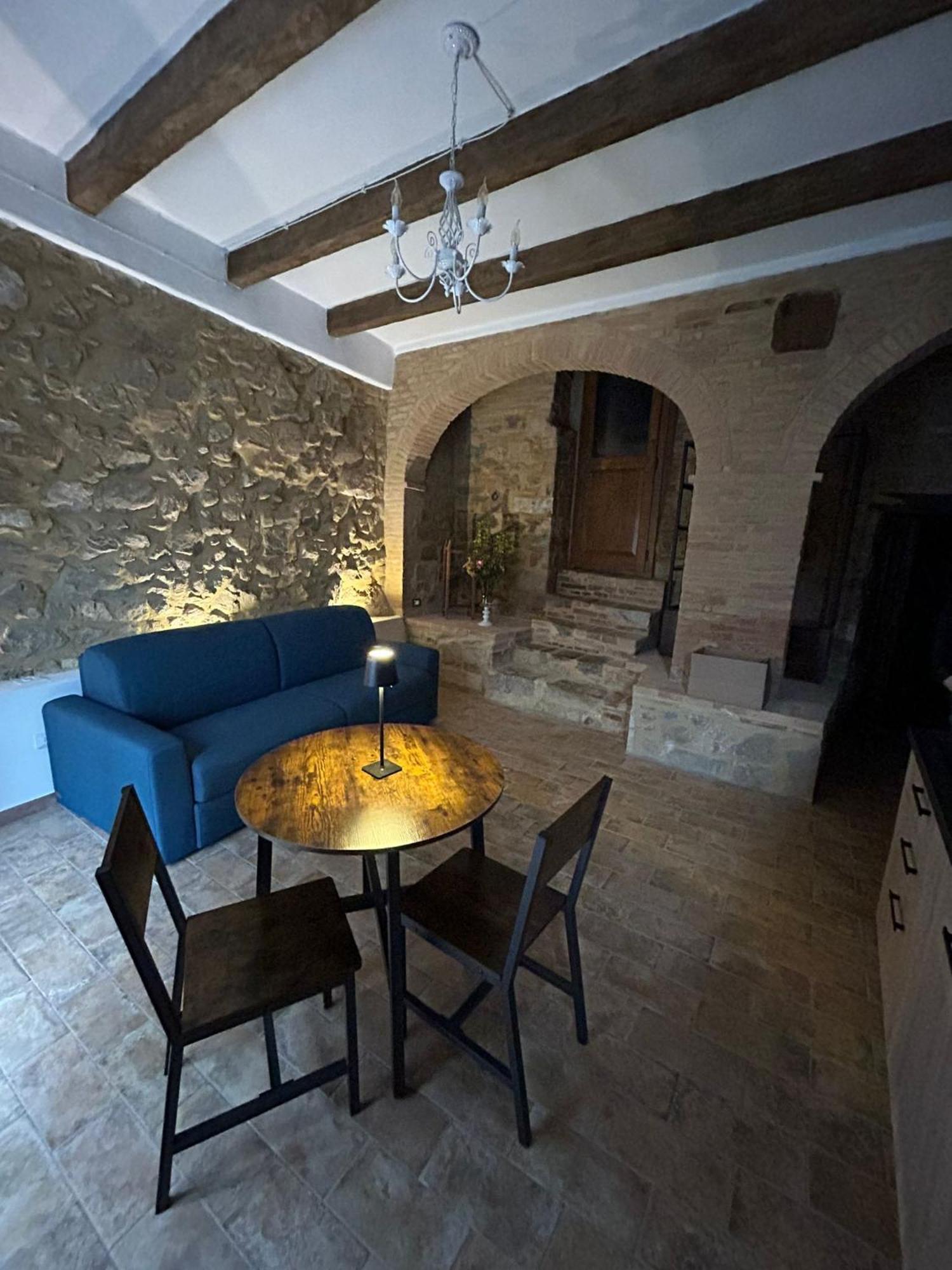 Apartament Borgo Di Mezzo Castelnuovo dellʼAbate Zewnętrze zdjęcie
